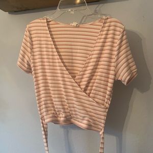 GARAGE women’s wrap tee